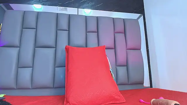 Roxana gomez online show from November 23, 2025, 3:17 am