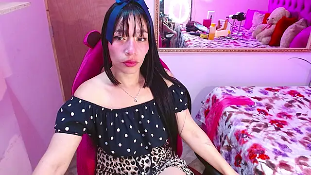 Snapshot of IVET_CUTE1 chatting on June 21, 2026, 7:16 pm IVET CUTE1 online show from June 21, 2026, 7:16 pm