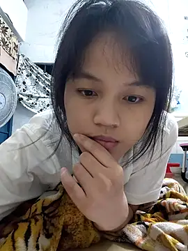 Snapshot of Anny-ly chatting on September 10, 2025, 5:57 pm Anny-ly online show from September 10, 2025, 5:57 pm