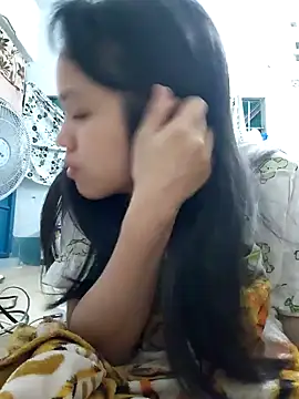 Snapshot of Anny-ly chatting on October 4, 2025, 12:25 pm Anny-ly online show from October 4, 2025, 12:25 pm