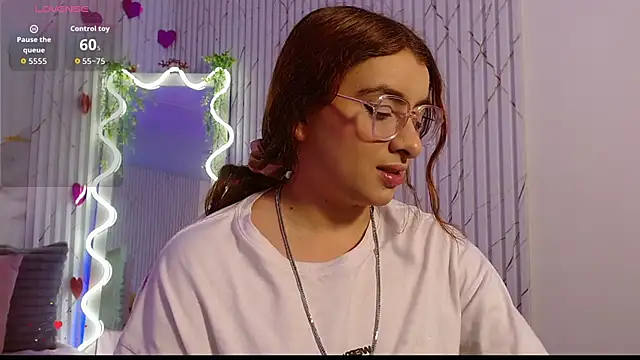 Naomy tay1 online show from February 20, 2026, 3:36 am