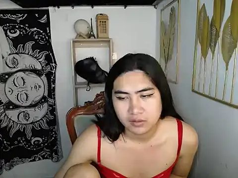 Snapshot of MADONA_HILTON chatting on July 1, 2026, 9:00 am MADONA HILTON online show from July 1, 2026, 9:00 am