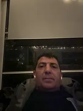 BULLBSX online show from April 16, 2026, 10:12 pm