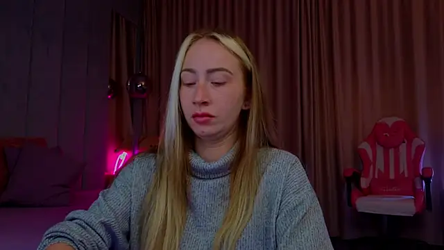 Reina Cummings online show from October 8, 2025, 6:22 am