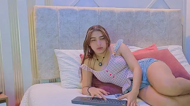 nami sweet  online show from November 30, 2025, 12:31 pm