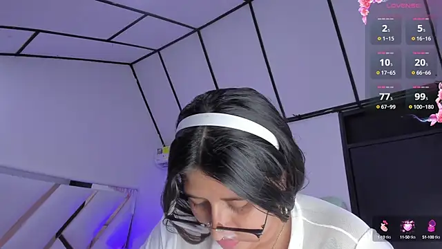 megann  up online show from October 9, 2025, 3:26 am