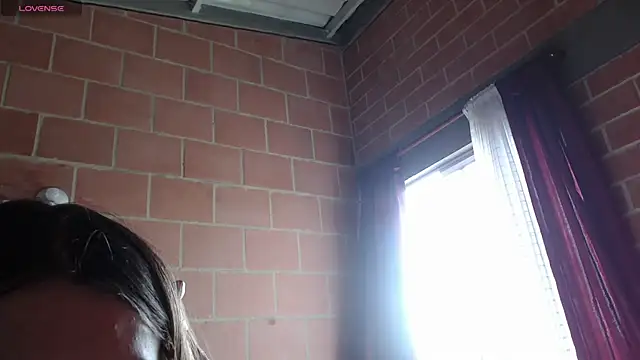 Andrea camilaaa online show from December 16, 2025, 2:55 pm