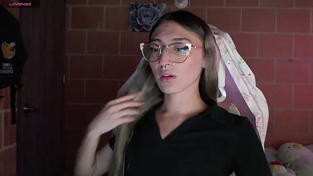 Snapshot of Andrea_camilaaa chatting on February 17, 2026, 9:32 pm Andrea camilaaa online show from February 17, 2026, 9:32 pm