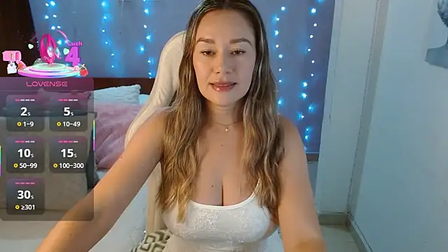 Natysweet23 online show from September 19, 2025, 11:49 pm