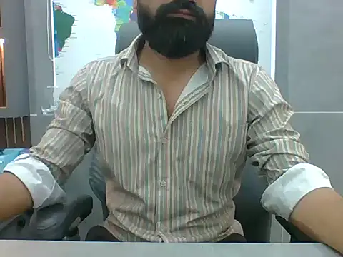 Snapshot of autophile-indian chatting on April 14, 2026, 5:02 am autophile-indian online show from April 14, 2026, 5:02 am