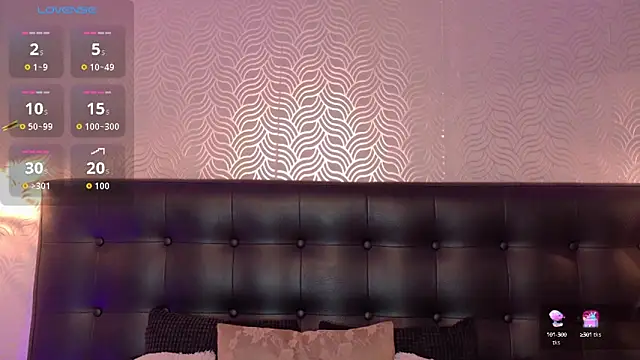 Snapshot of Sharonevanss_ chatting on September 20, 2025, 8:10 pm Sharonevanss online show from September 20, 2025, 8:10 pm