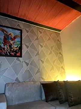 Alisse taylor2 online show from October 9, 2025, 12:25 pm