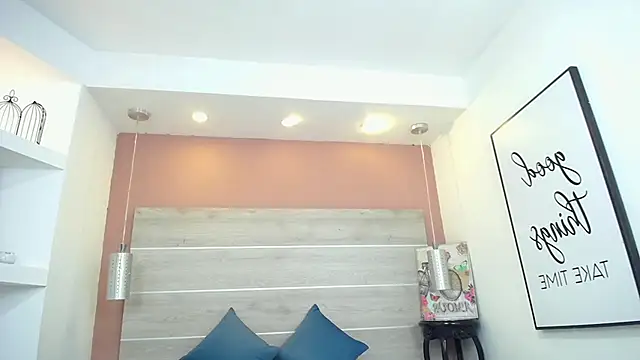 AlexandraCambell online show from November 9, 2025, 12:14 pm