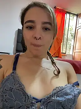 Snapshot of karla-thomsom10 chatting on February 24, 2026, 6:06 pm karla-thomsom10 online show from February 24, 2026, 6:06 pm