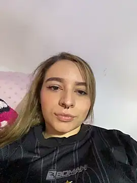 Snapshot of karla-thomsom10 chatting on February 27, 2026, 7:47 pm karla-thomsom10 online show from February 27, 2026, 7:47 pm