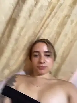 Snapshot of karla-thomsom10 chatting on March 4, 2026, 6:58 pm karla-thomsom10 online show from March 4, 2026, 6:58 pm