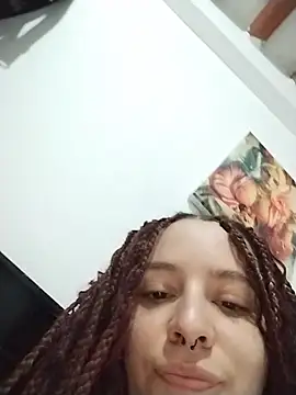 karla-thomsom10 online show from July 21, 2026, 9:17 pm