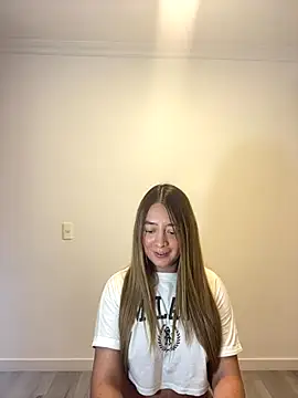 Zara Ross online show from October 5, 2025, 11:13 pm