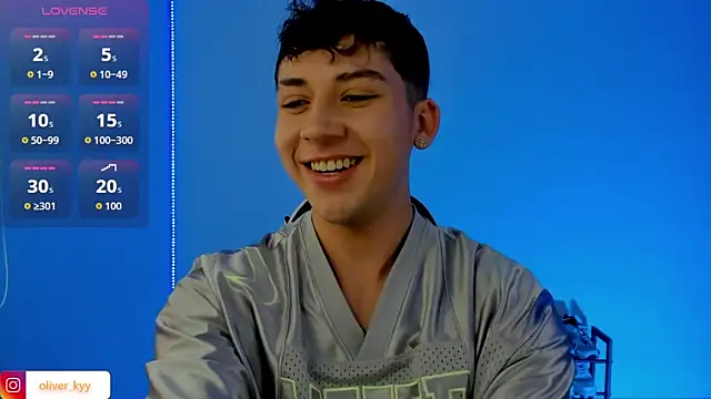 Snapshot of Casper___kyy chatting on September 17, 2025, 6:42 pm Casper kyy online show from September 17, 2025, 6:42 pm
