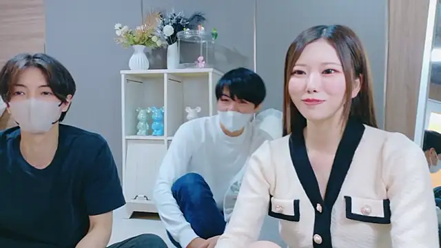 Reto-sama online show from November 3, 2025, 6:36 am