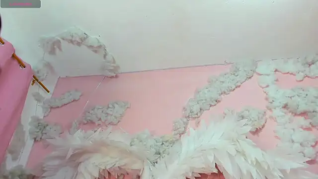 Snapshot of luxy_ary chatting on September 13, 2025, 7:35 pm luxy ary online show from September 13, 2025, 7:35 pm