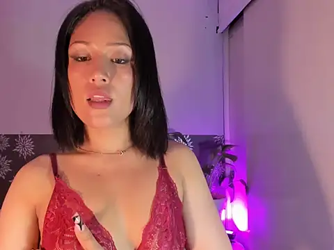 Snapshot of VikyRossee chatting on October 7, 2025, 3:25 am VikyRossee online show from October 7, 2025, 3:25 am