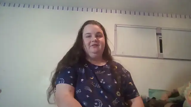Snapshot of LittleBunny3 chatting on December 20, 2025, 11:56 pm LittleBunny3 online show from December 20, 2025, 11:56 pm