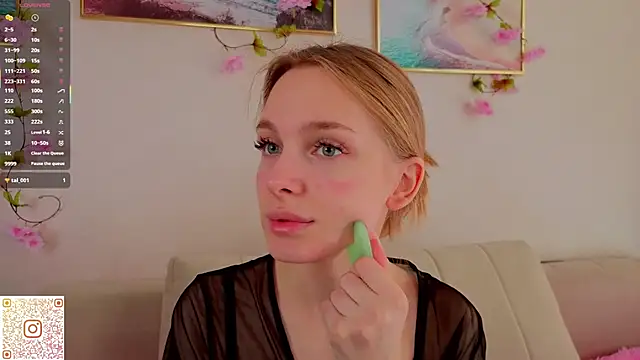 Snapshot of CindyGreen chatting on October 17, 2025, 6:05 am CindyGreen online show from October 17, 2025, 6:05 am