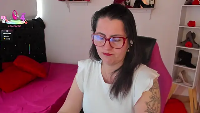 Snapshot of D_Martii chatting on September 15, 2025, 12:38 pm D Martii online show from September 15, 2025, 12:38 pm