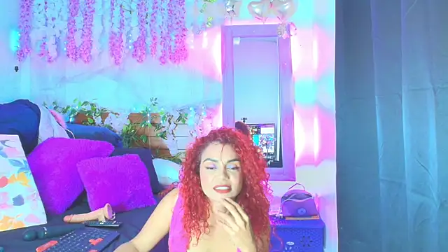 DevoraHarper  online show from May 13, 2026, 1:19 pm
