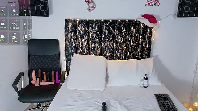 evvaa moon69 online show from December 19, 2025, 12:34 pm