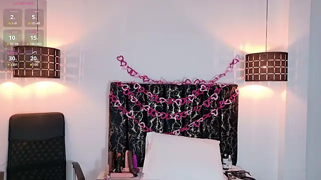 evvaa moon69 online show from February 16, 2026, 1:29 pm