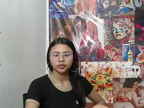 SofieLove 01 online show from October 8, 2025, 9:07 am