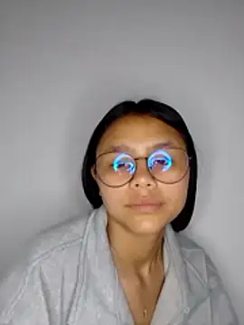 SofieLove 01 online show from February 13, 2026, 8:10 am