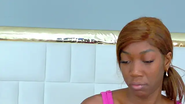 MadeleineHocker online show from September 30, 2025, 11:59 am