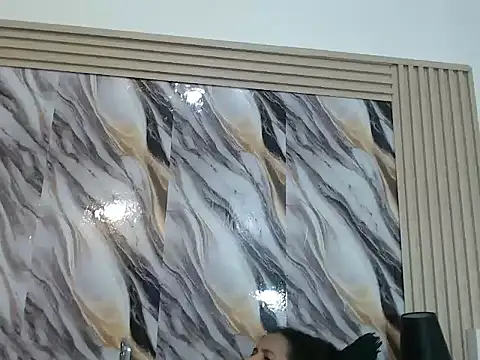 Samantha Fox69  online show from September 25, 2025, 4:16 am