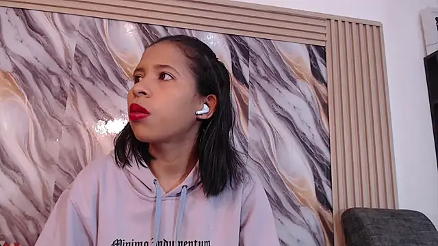 Samantha Fox69  online show from March 17, 2026, 3:15 pm