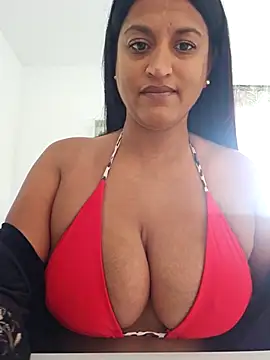 Snapshot of Busty_AriaX chatting on October 20, 2025, 8:48 am Busty AriaX online show from October 20, 2025, 8:48 am