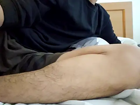 Snapshot of boy69horny chatting on October 12, 2025, 8:35 am boy69horny online show from October 12, 2025, 8:35 am
