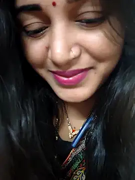 BEAUTY QUE online show from October 31, 2025, 6:42 pm