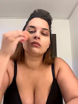 Kelly Bliss online show from September 21, 2025, 9:00 am