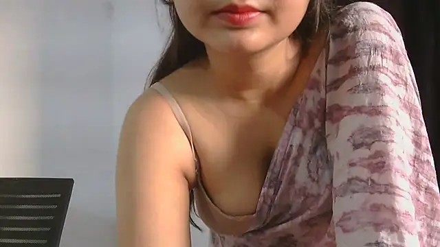 Cute-Bacchi online show from September 24, 2025, 1:31 am