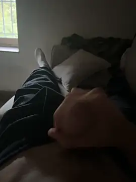 Zoro404040 online show from September 29, 2025, 5:18 pm