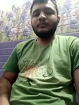 Snapshot of EducatedDanish chatting on October 17, 2025, 12:41 pm EducatedDanish online show from October 17, 2025, 12:41 pm