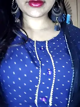 annanya01 online show from October 2, 2025, 6:15 pm