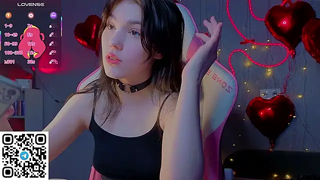 Sophie SkyAngel online show from February 12, 2026, 4:29 am