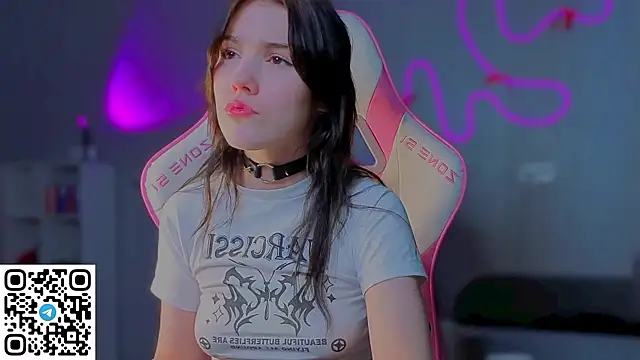 Sophie SkyAngel online show from March 5, 2026, 12:56 pm