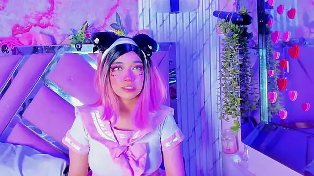 Akane Hikari  online show from April 18, 2026, 4:27 am