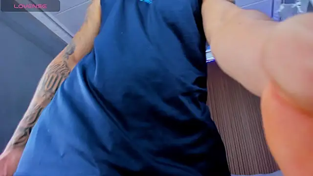 Leo santoro online show from January 6, 2026, 1:48 pm