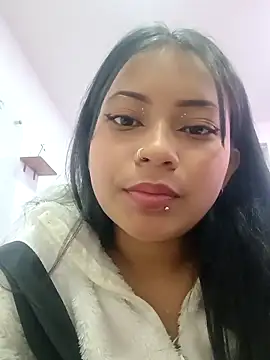 Snapshot of LilyCutee_ chatting on October 15, 2025, 7:25 pm LilyCutee online show from October 15, 2025, 7:25 pm